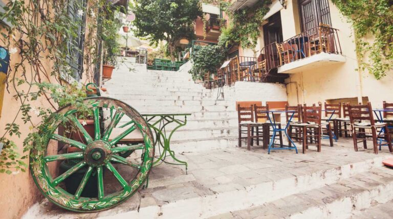 The Main Non-Touristy Encounters in Athens.