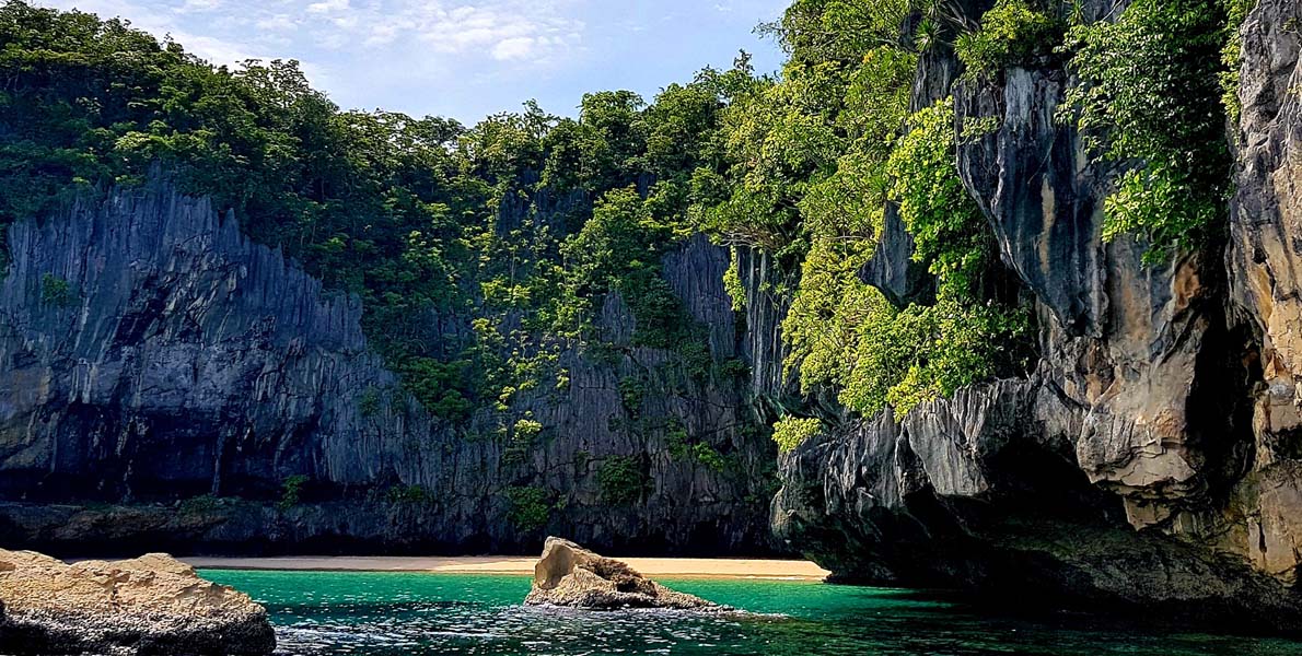 Most Instagrammable Locations in Puerto Princesa, Philippines.