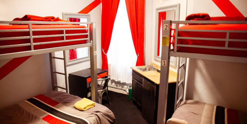 Spacious room in Music City Hotel