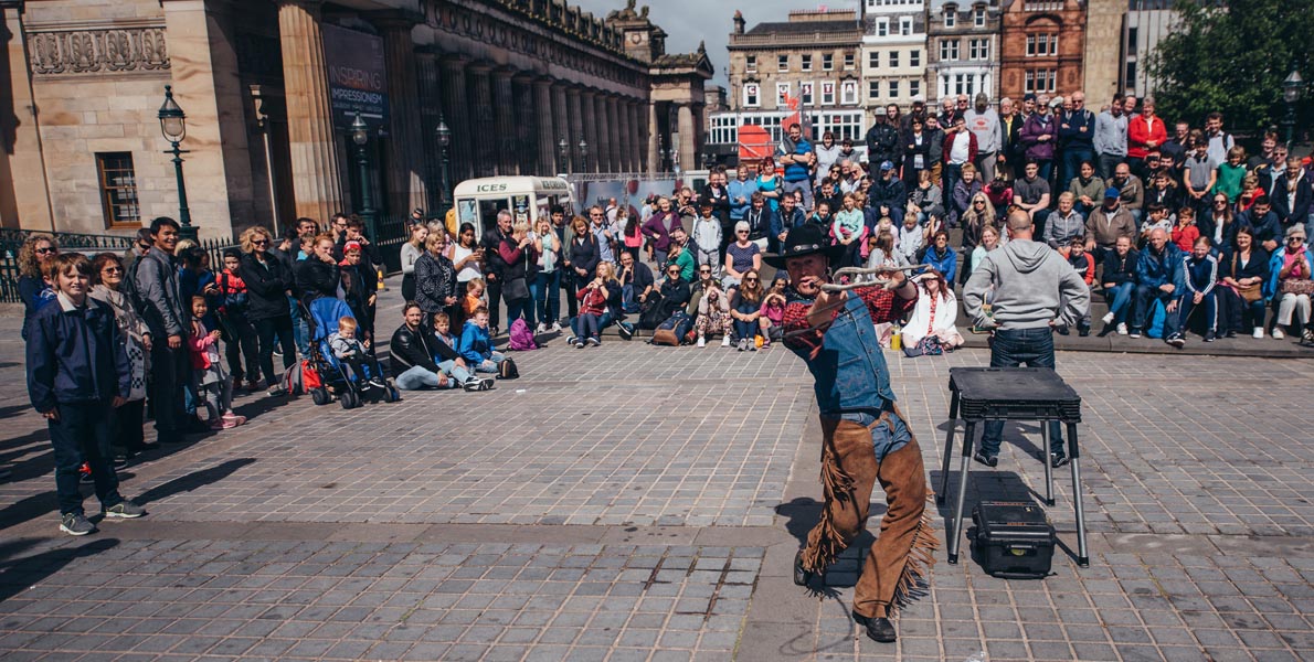 Lonely Planet reveals new ranking: Edinburgh festival fringe on top