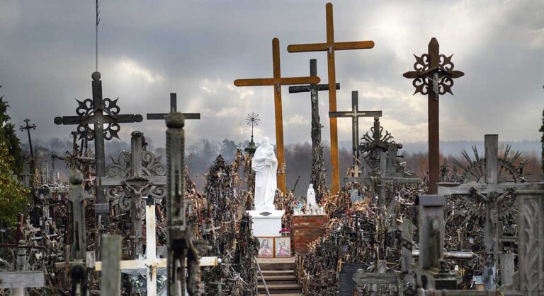 Hill-of-Crosses, Lithuania