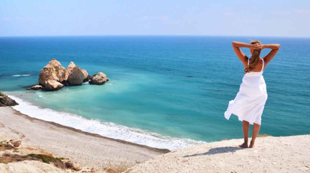 Smell-the-Sea-and-Feel-the-Sky