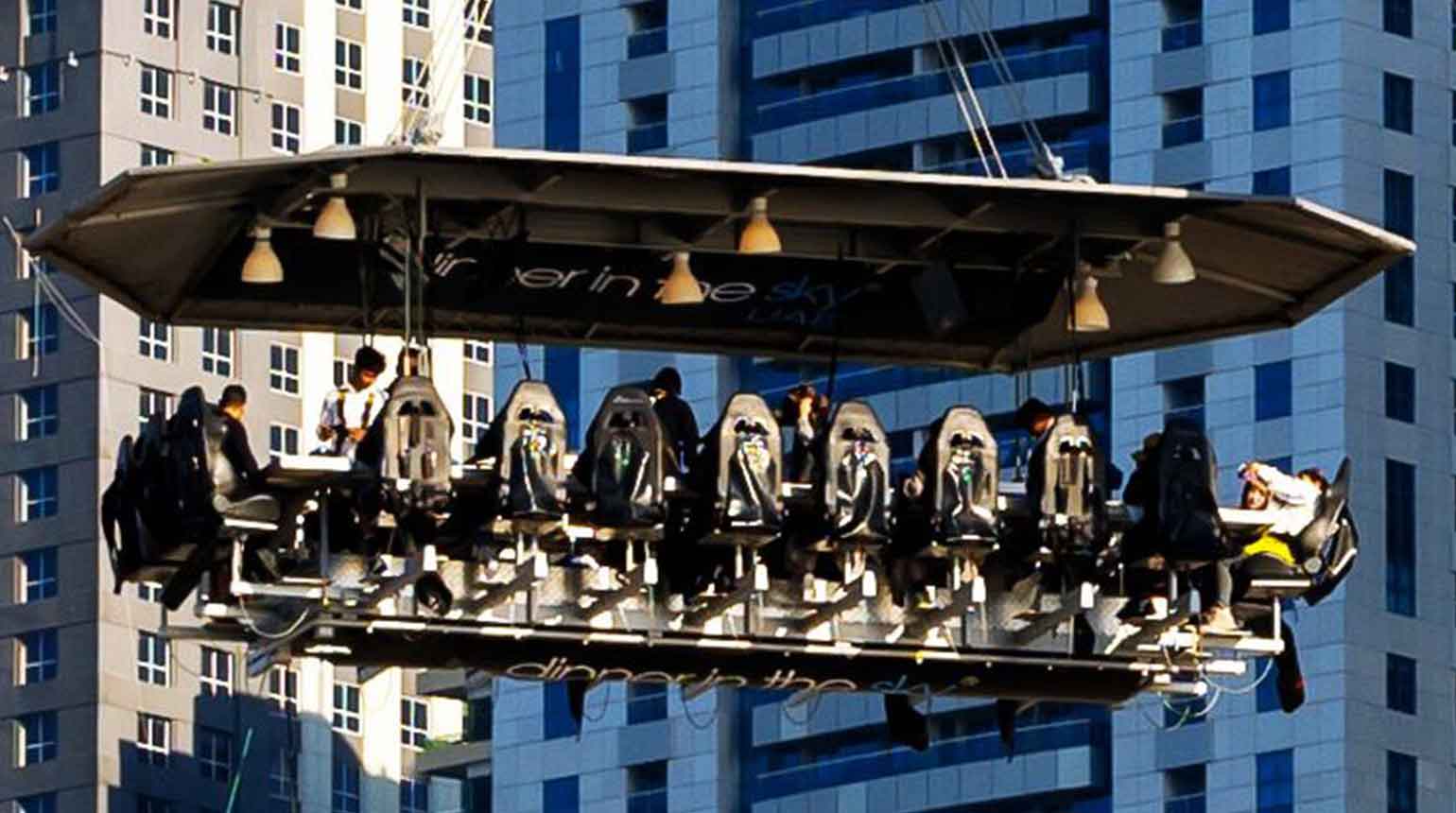 Dinner-in-the-Sky-Dubai