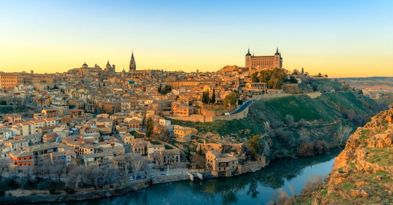 Travel Warning: Spain debates closing hotels due to fear of Covid!