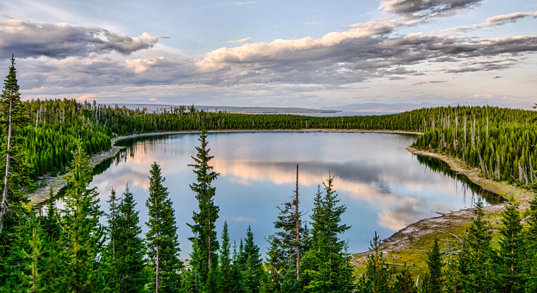 Best National Parks in the World - Yellowstone National Park, USA