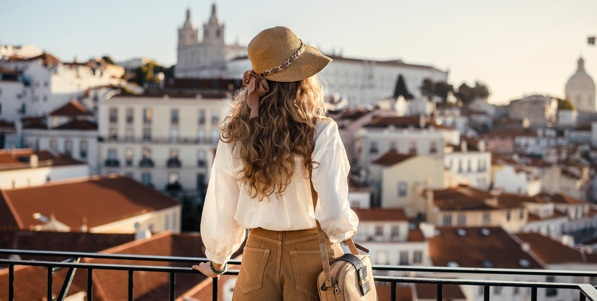 British Tourists Warned About Hefty Fines Under New Travel Rules in Spain