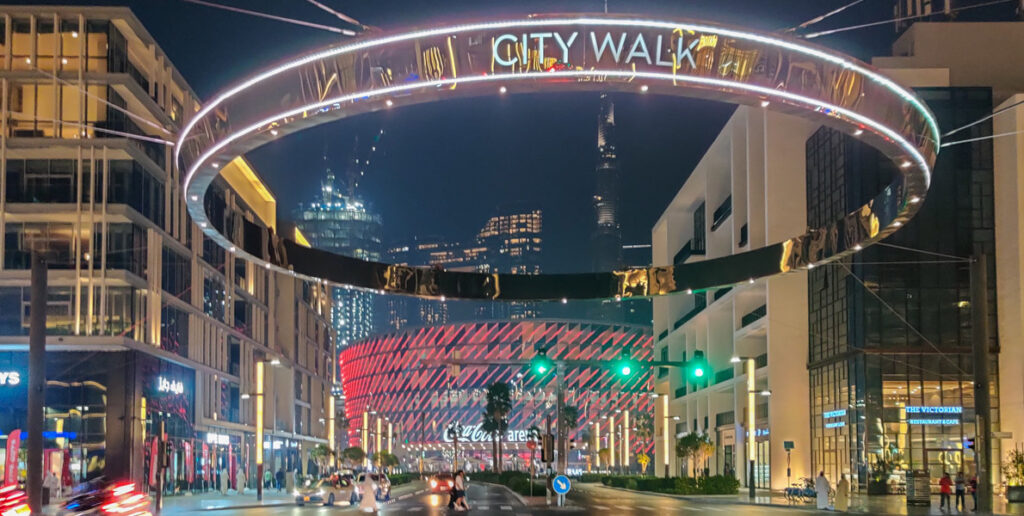 Night city walk in Dubai